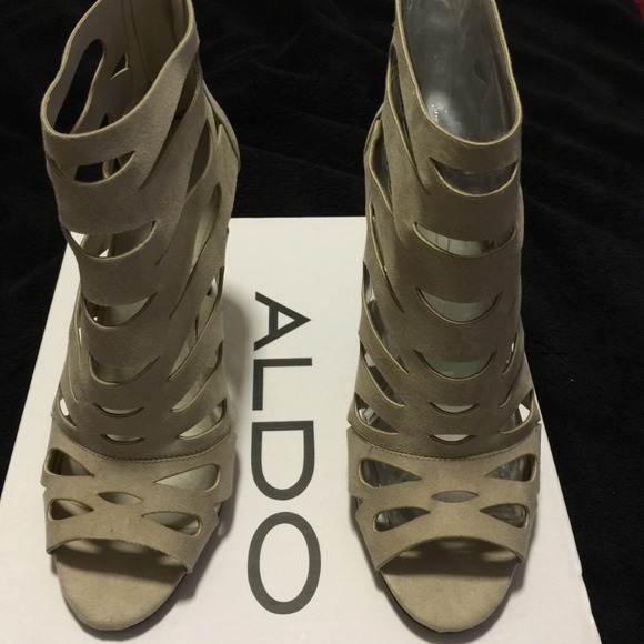 ALDO Gradossa. Worn once