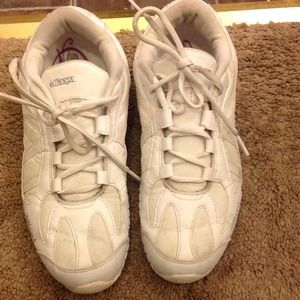 Kaepa cheer shoes