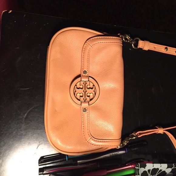 Nude Tory burch crossbody
