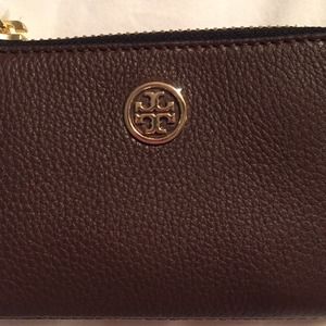 Tory Burch ROBINSON PEBBLED CONVERTIBLE WRISTLET