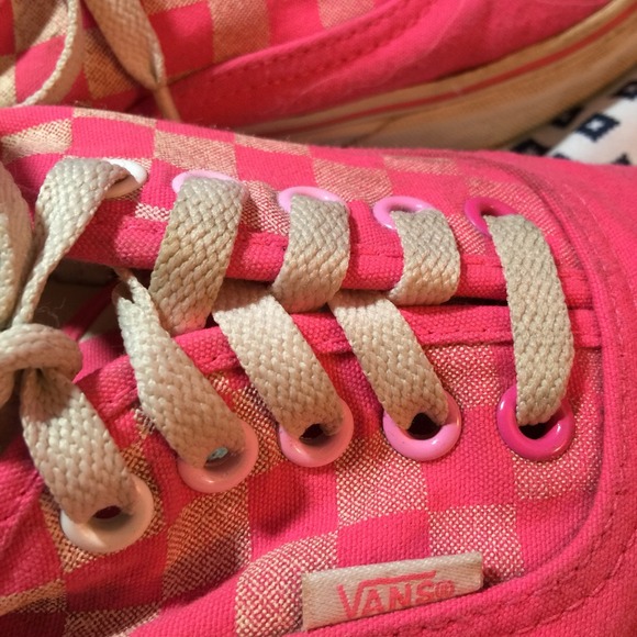 Hot pink vans sneakers size 10 - Picture 2 of 4