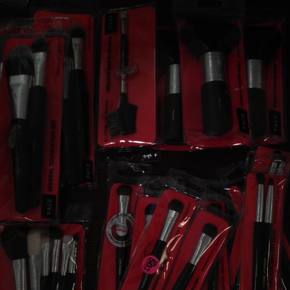 Make up brushes - Picture 3 of 4