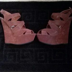 🌻🌻Wedges🌻🌻