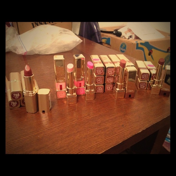 Lip stick - Picture 1 of 2