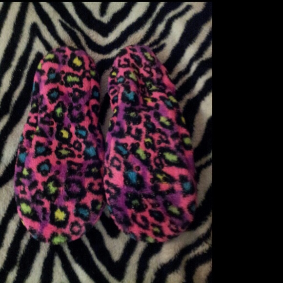 Slippers - Picture 2 of 2