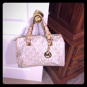 MICHAEL Michael Kors Grayson Large Logo Satchel