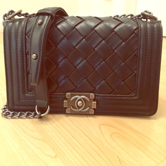 Quilted handbag