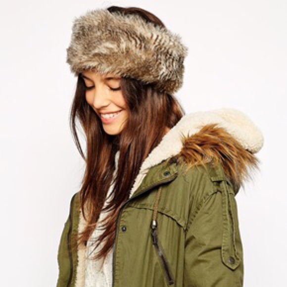 Faux fur headband