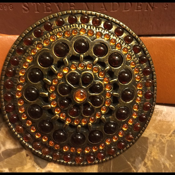 Steve Madden Accessories - For Sav Steve Madden leather belt