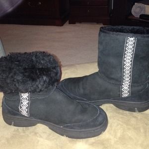 Black Uggs