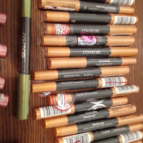 Eye shadow pencil - Picture 4 of 4