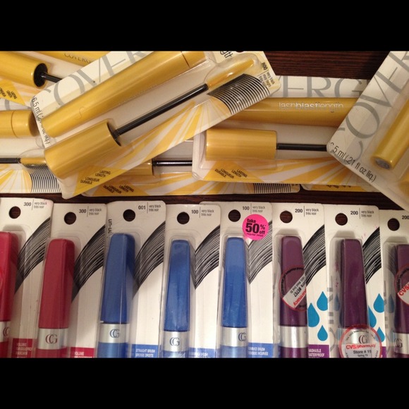 Mascara - Picture 2 of 4