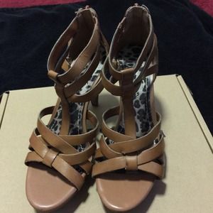 Jessica Simpson JS Camie