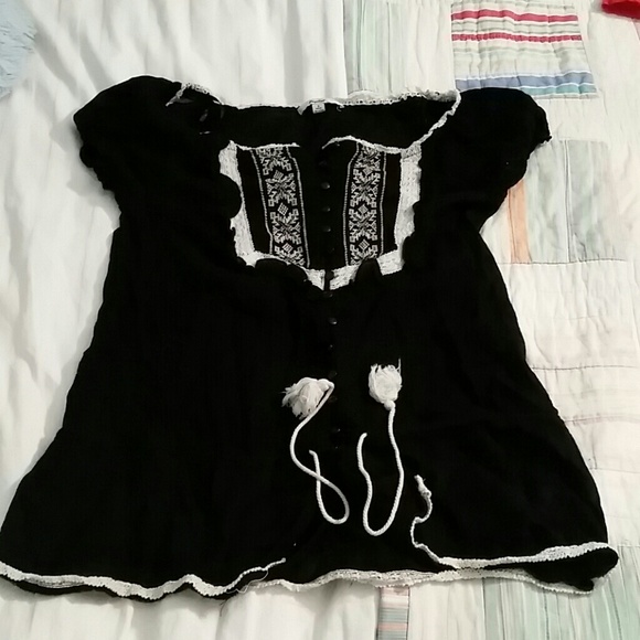 Never worn Black Knit Shirt small