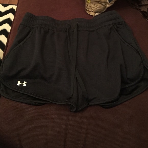 Under Armor Semi-Fitted Womens Black Shorts