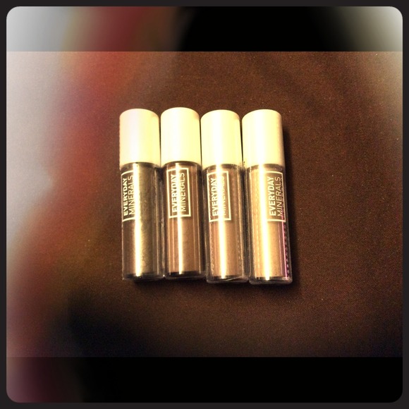 New Everyday Minerals roller ball eye shadow set