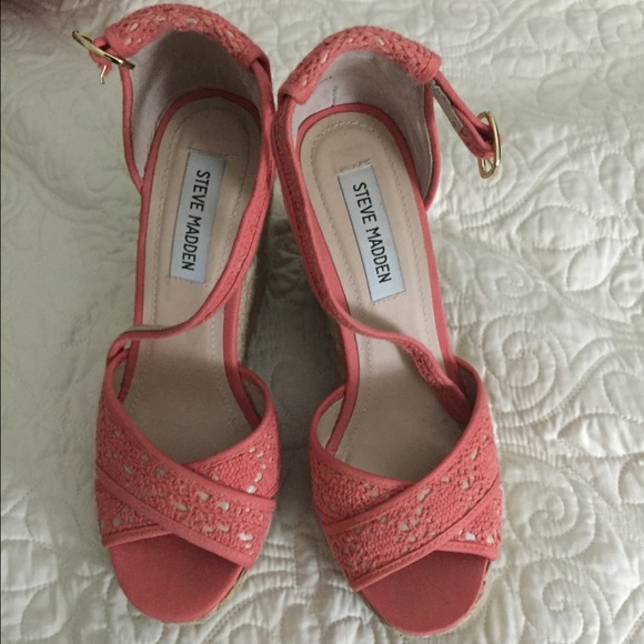 Steve Madden Wedges