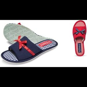 Woman house slippers