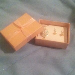 Necklace & Earrings