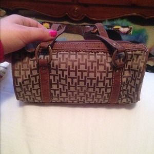 Tommy Hilfiger bag