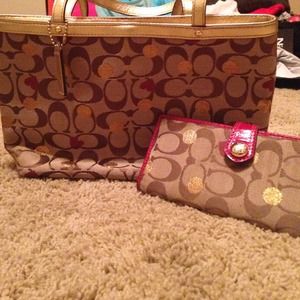 Authentic coach bag and Waller bundle used once!