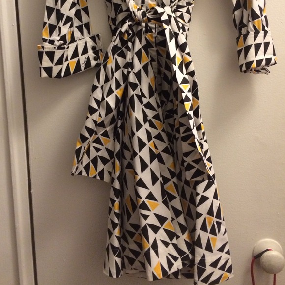 REDUCED - Diane von Furstenberg Wrap Dress - Picture 3 of 3
