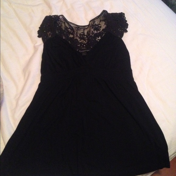 Black shirt with lace design back