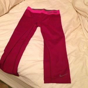 Nike pro Capri like new