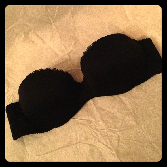 🚫SOLD🚫Strapless bra - Picture 1 of 3