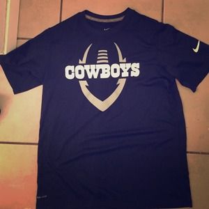 Dallas cowboys authentic shirt .