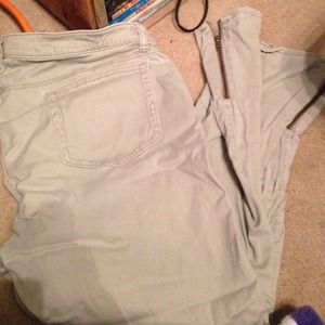 🐾DALE🐾 old navy khakis