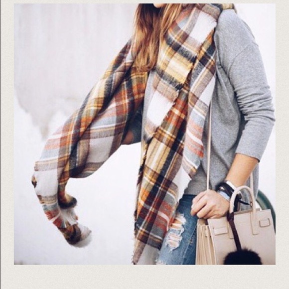 Zara Accessories - Zara tartan blanket scarf.