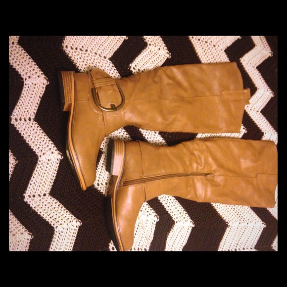 Kneehigh Boots