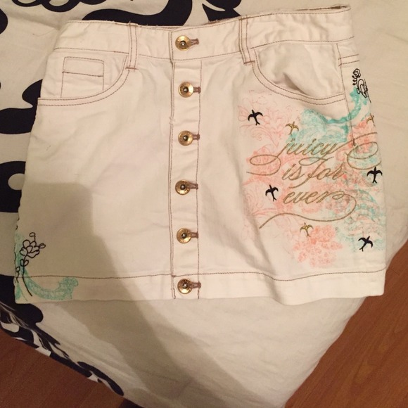 Juicy Couture button up skirt