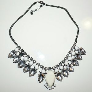 White and silver statement necklace
