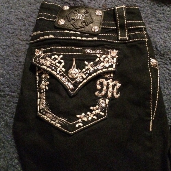 NWOT miss me jeans size 27 skinny !!!!