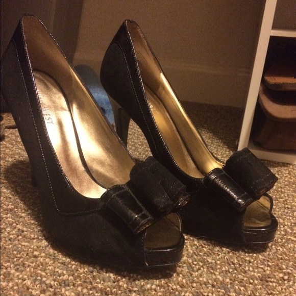 NWOT 8.5 Nine West heels