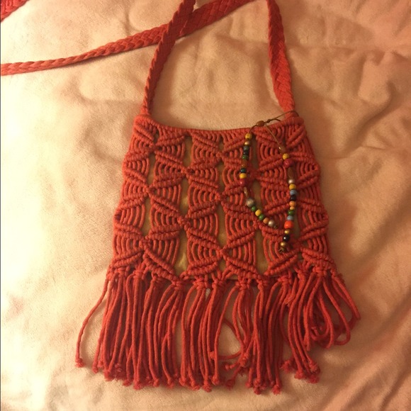 Lucky crossbody