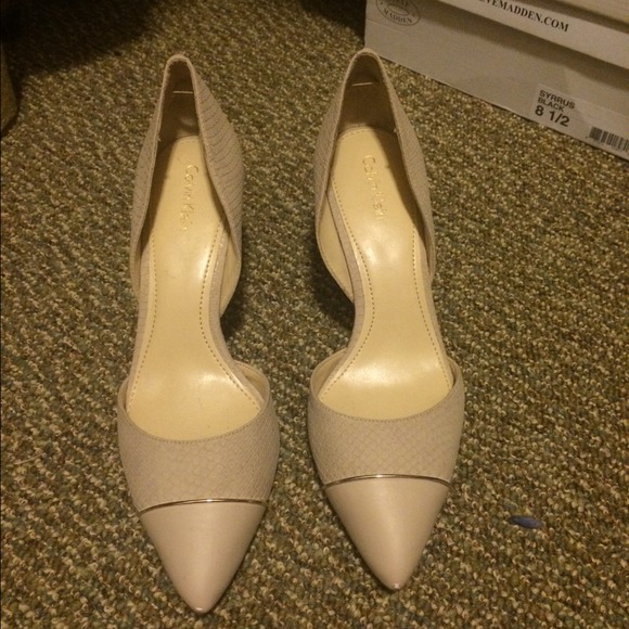 NWOT Calvin Klein 8.5 heels
