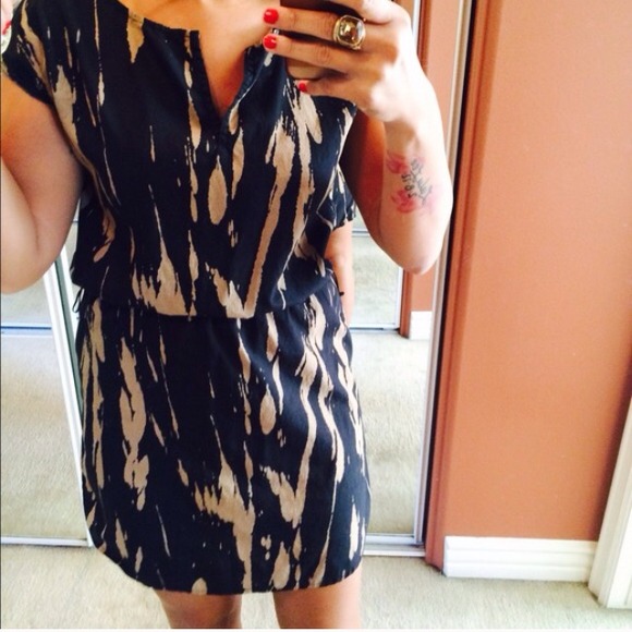 Bundled: Never Worn Lovely Printed Tunic Dress - Picture 2 of 3