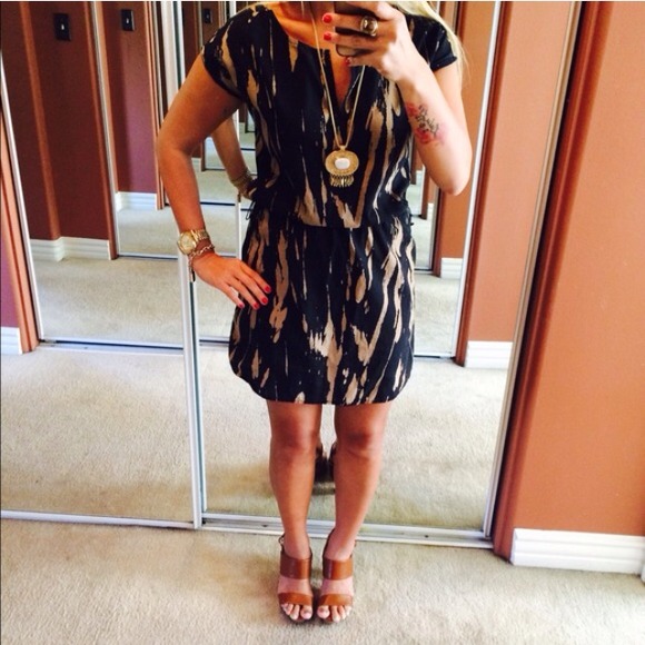 Bundled: Never Worn Lovely Printed Tunic Dress - Picture 3 of 3