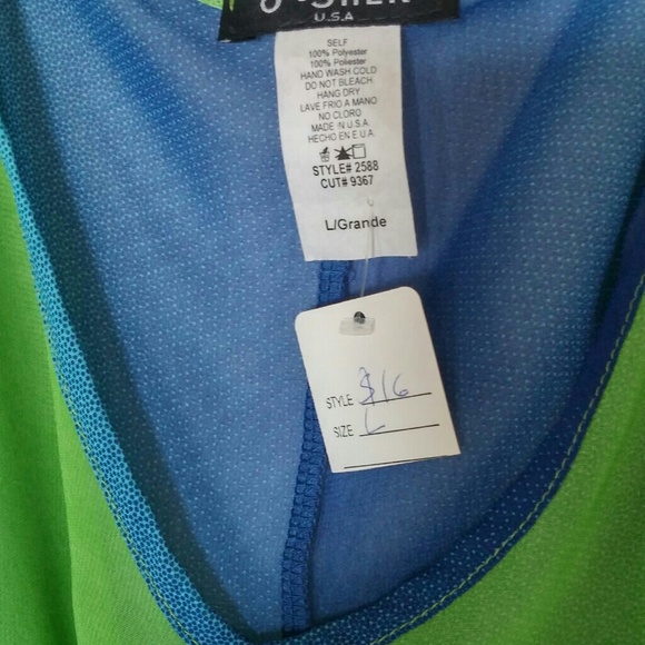 Blouse - Picture 2 of 3
