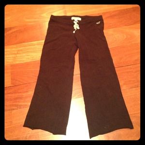 Hollister Yoga Capris