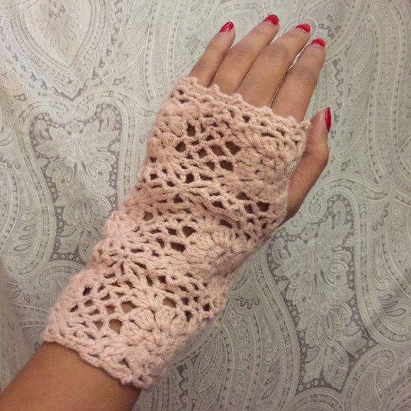 💜3 for $20 💜 Crochet gloves - Picture 4 of 4