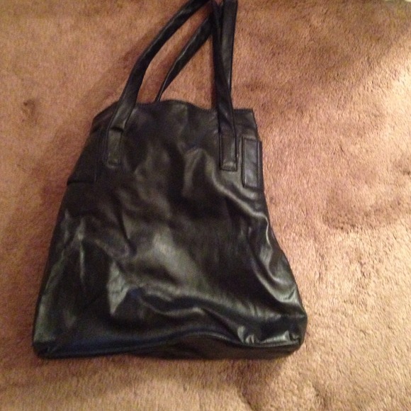 Little black tote - Picture 2 of 4