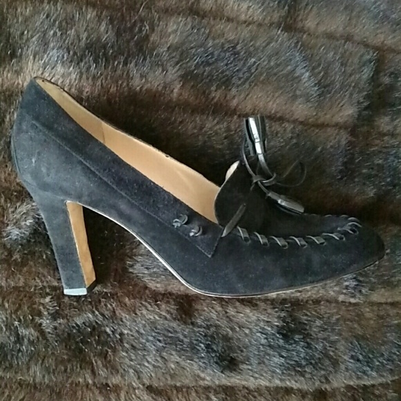 Manolo Blahnik Shoes - Manolo Blahnik Suede Loafer