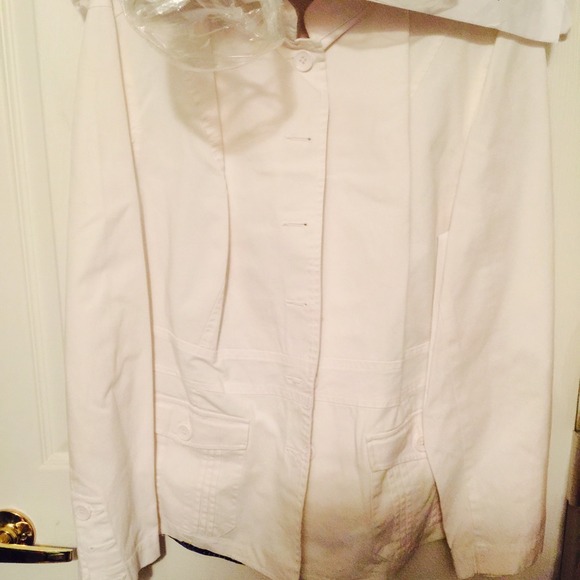 White blazer excellent condition