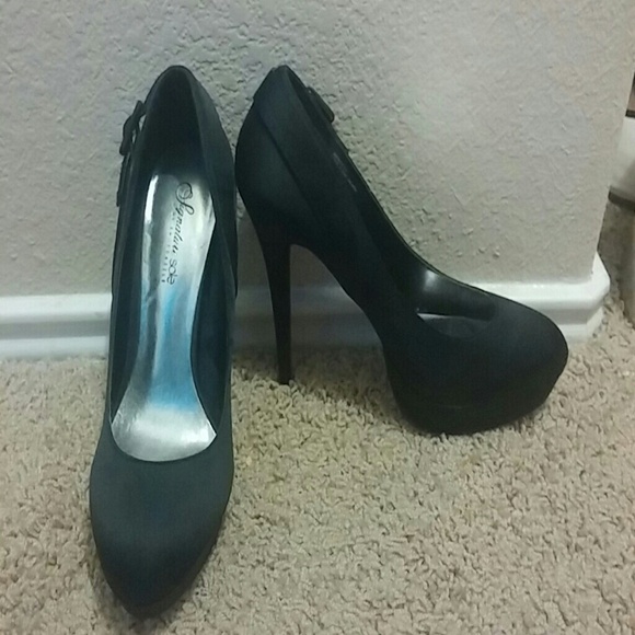 Shoedazzle Signature Sole High Heels