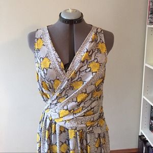 Last chance! Rachel Rachel Roy print dress.