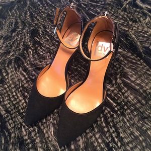 Dolce Vita black pumps